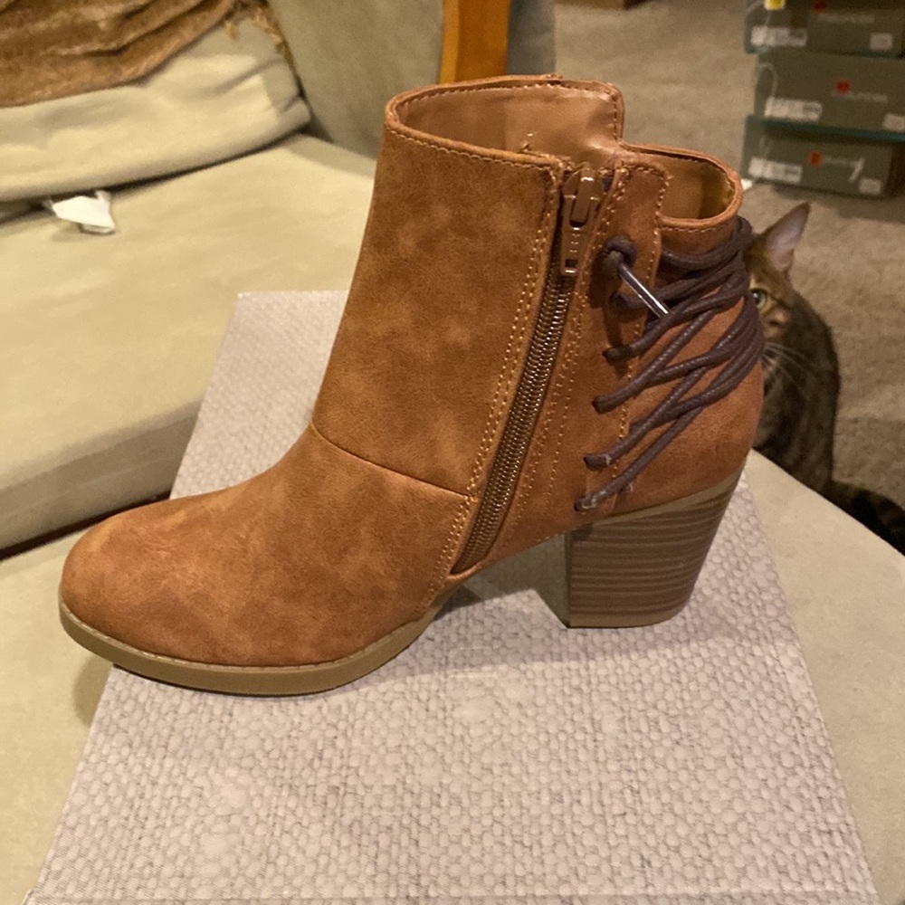 Ankle Boots - Picture 3 of 5